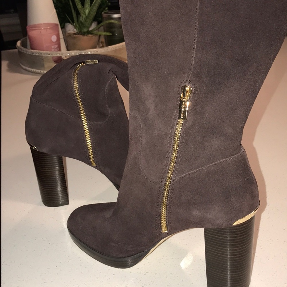 Michael Kors brown suede boots - Picture 7 of 8